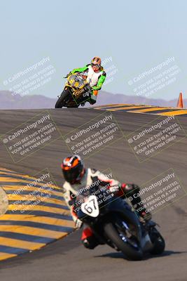 media/Dec-18-2022-SoCal Trackdays (Sun) [[8099a50955]]/Turns 9 and 10 Set 2 (1055am)/